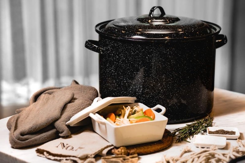 Granite Ware 12-Quart Stockpot, Large Capacity for Soups, Stews, Pasta - Durable Graniteware with Non-Stick Surface for Easy Cleaning - Chip-Resistant & Even Heat Distribution (Speckled Black) - Image 3